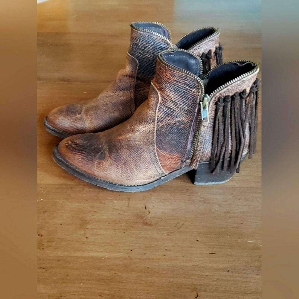 Corral Fringe Zip Booties | Brown | Size 8.5 - Picture 4 of 4